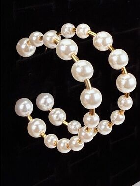 J.Crew Faux Pearl Gold Tone Graduated Hoop Pierced Earrings